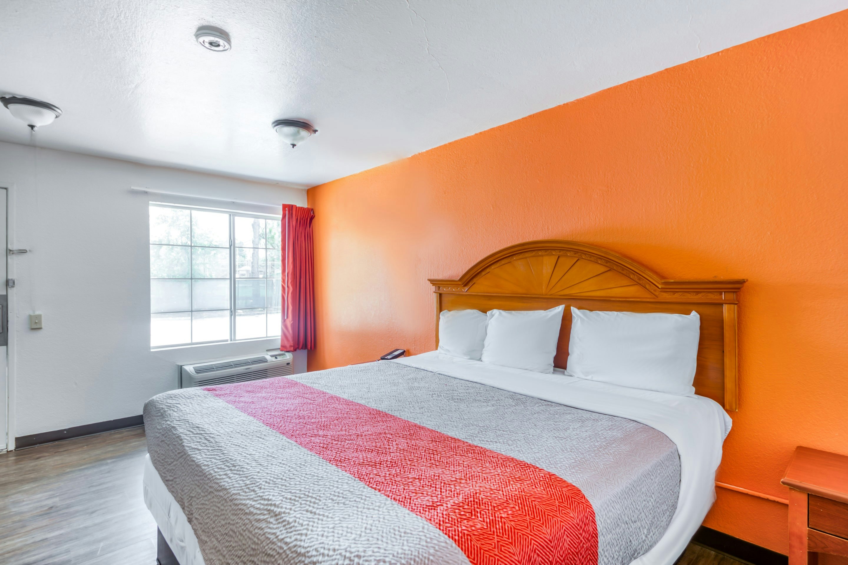 OYO Hotel Baton Rouge East I-12 Louisiana 16/52