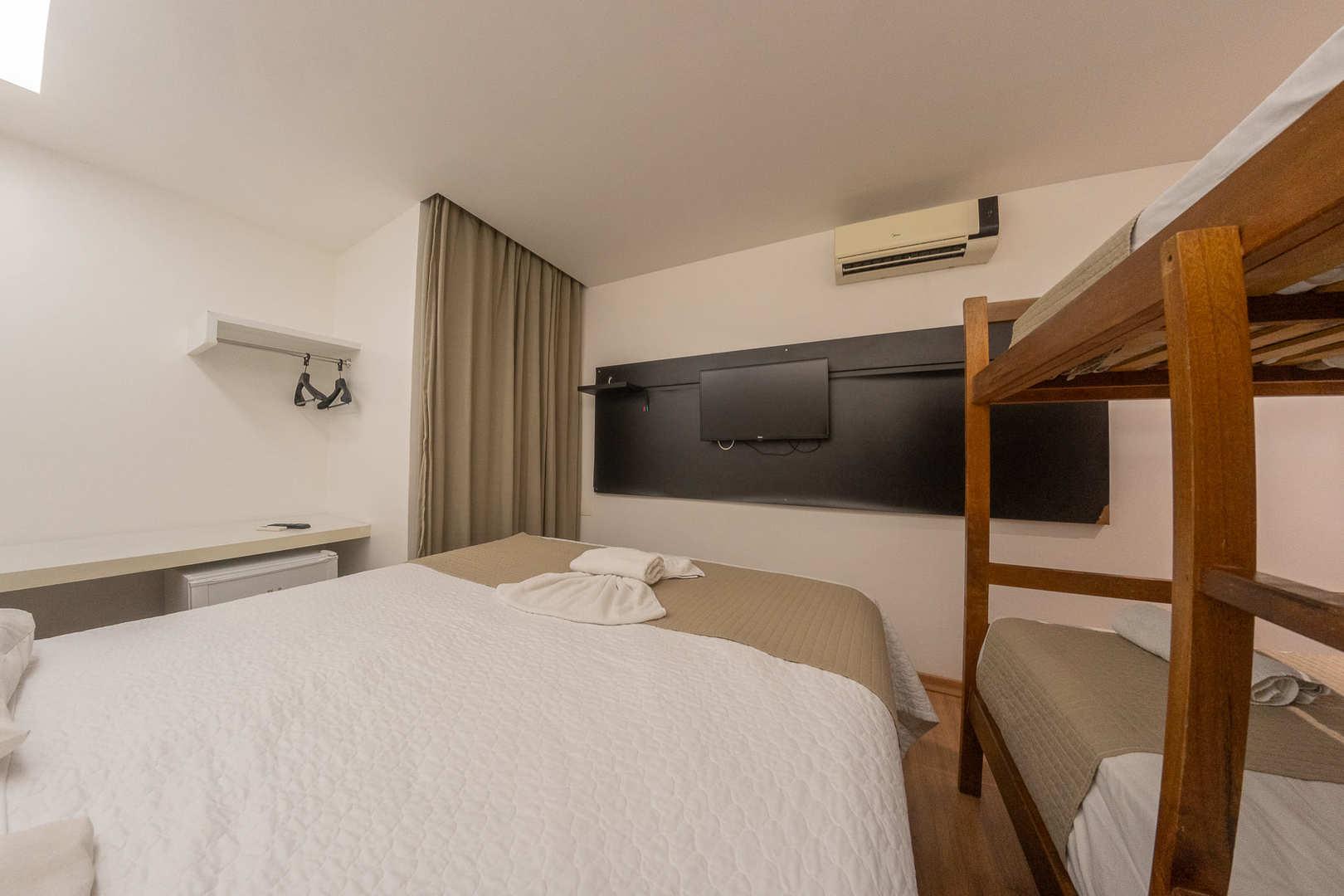 غرفة رباعية، MCZ Hotel 2/3
