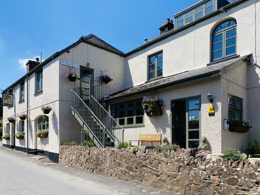 The Royal Oak Inn 45/50