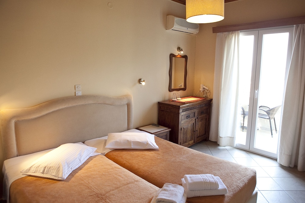 Virginia Hotel 14/50
