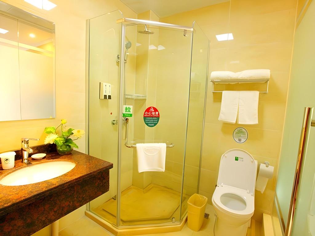 Greentree Inn Zhenjiang Science And Technology University Youth Square Express Hotel 40/41
