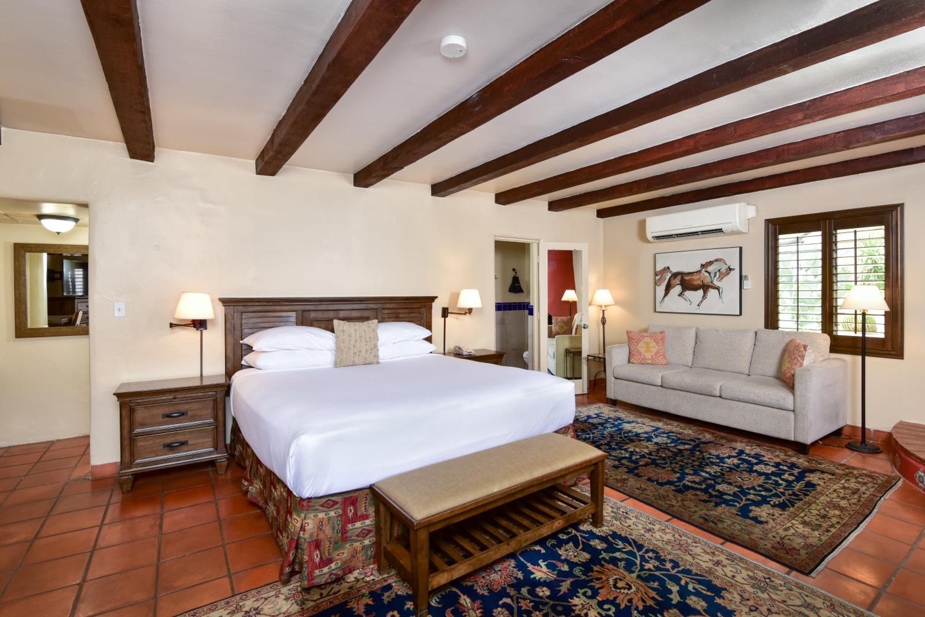 غرفة قياسية بسرير كينج، Lodge On The Desert 2/2