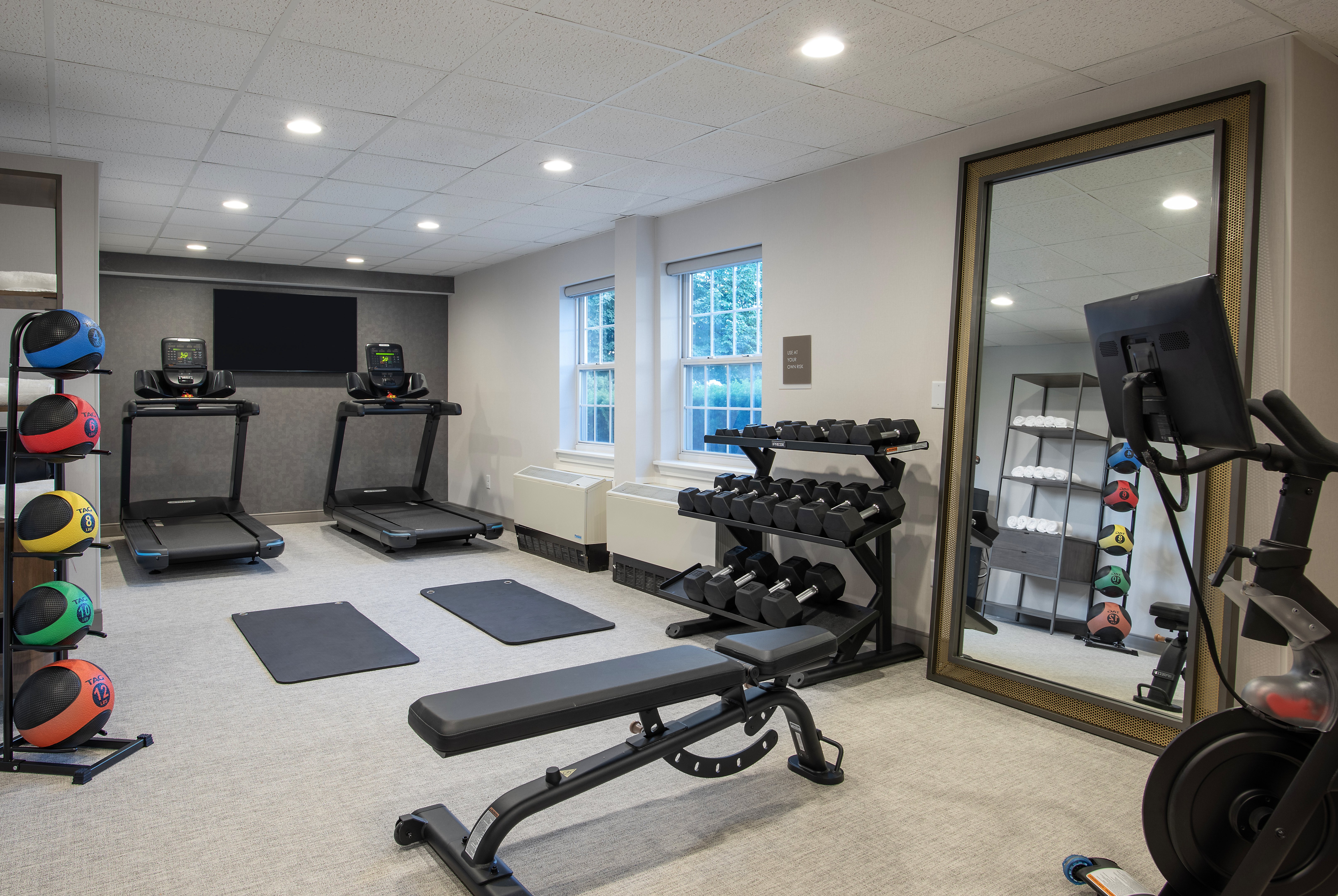 Holiday Inn Express St. Albans 13/21