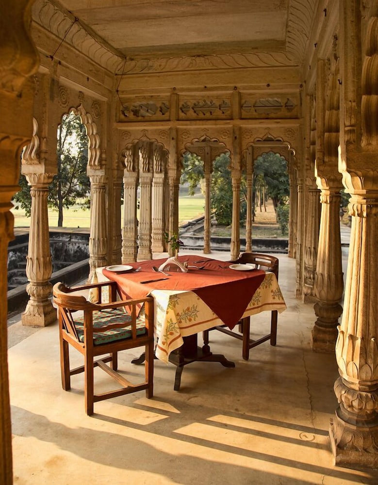 Neemrana's - Deo Bagh 37/48