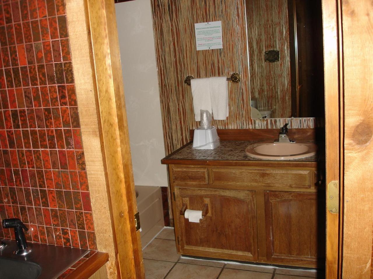 Georgetown Mountain Inn 50/56