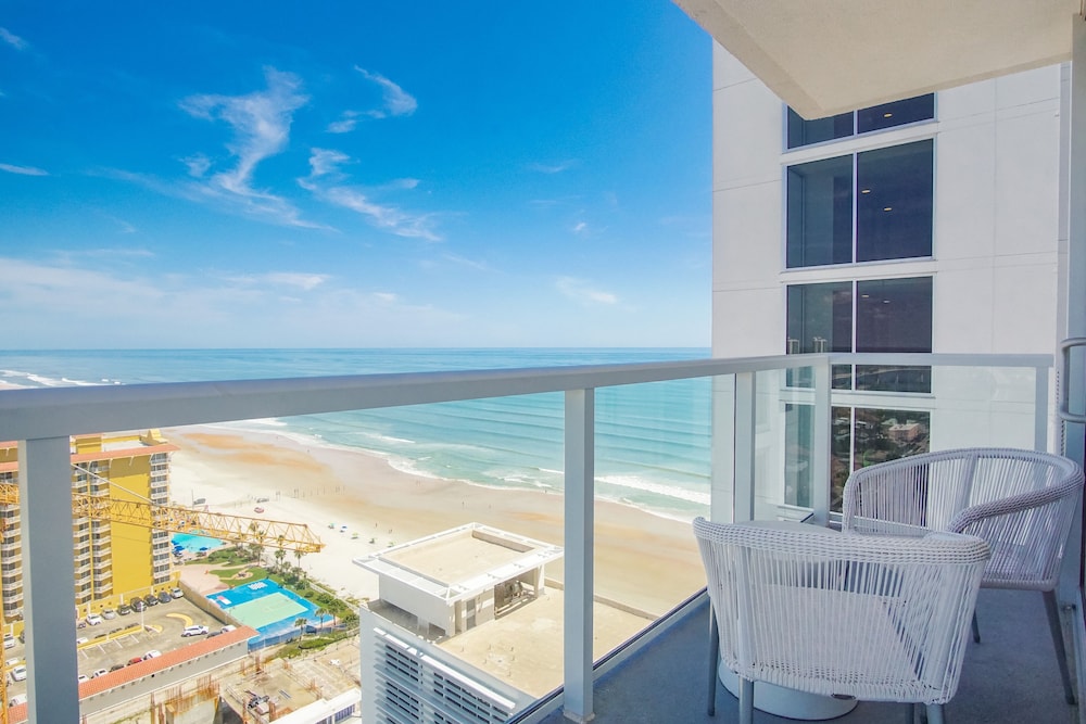 Daytona Grande Oceanfront Resort 41/50