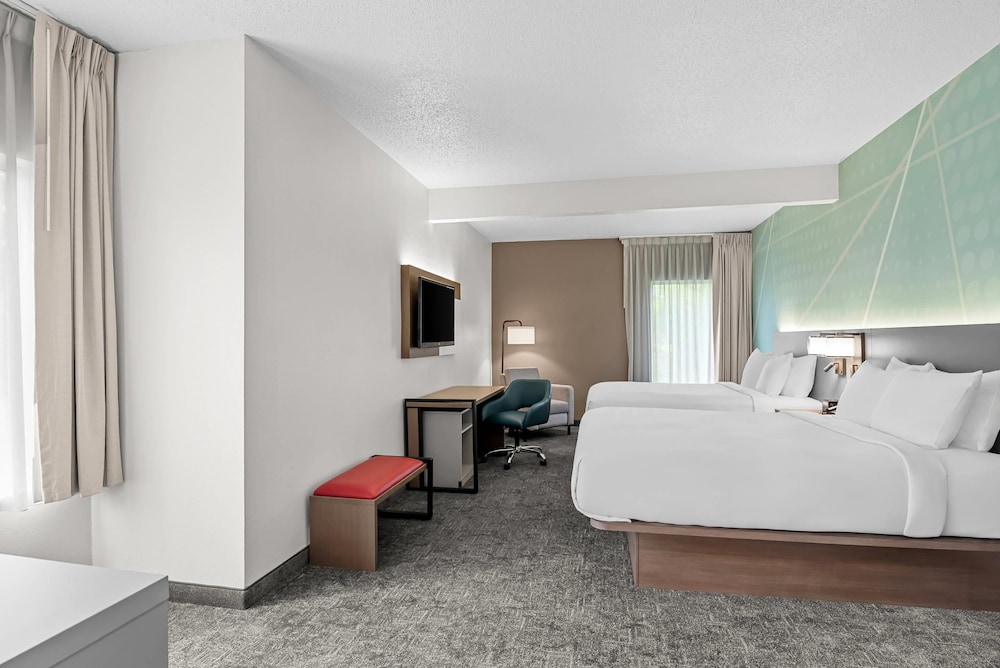 Upgrade, 2 Queen Beds
