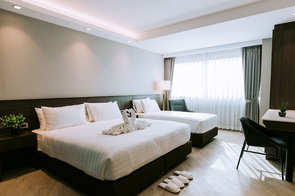 The Rich Hotel Korat 20/65
