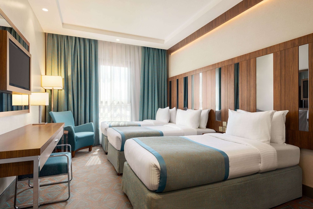 ROOM, TWIN BEDS