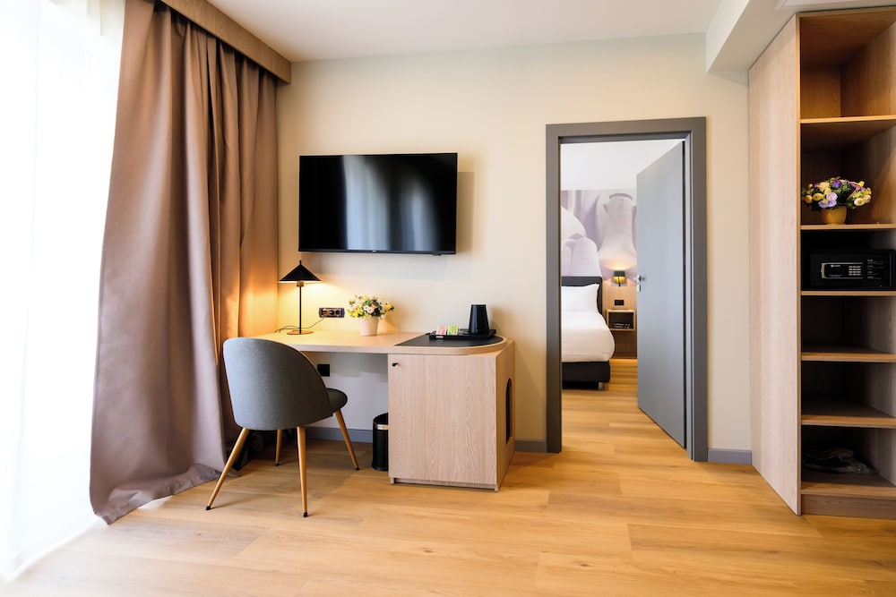 Mercure Alba Iulia 22/30