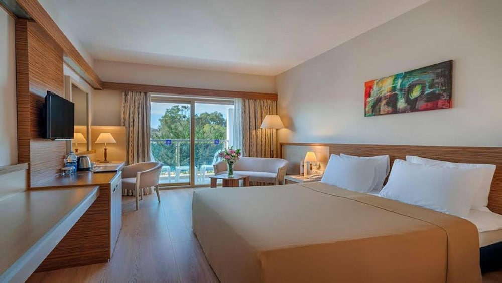 Azure By Yelken Hotel 18/75