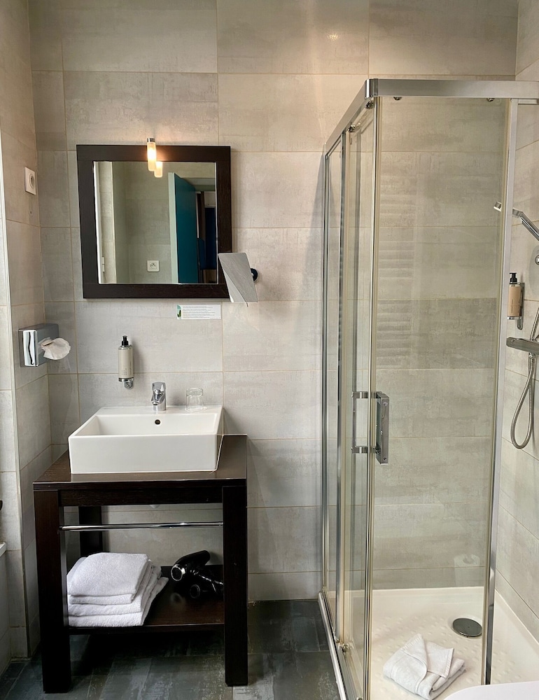 Grand Hotel Clichy 58/61