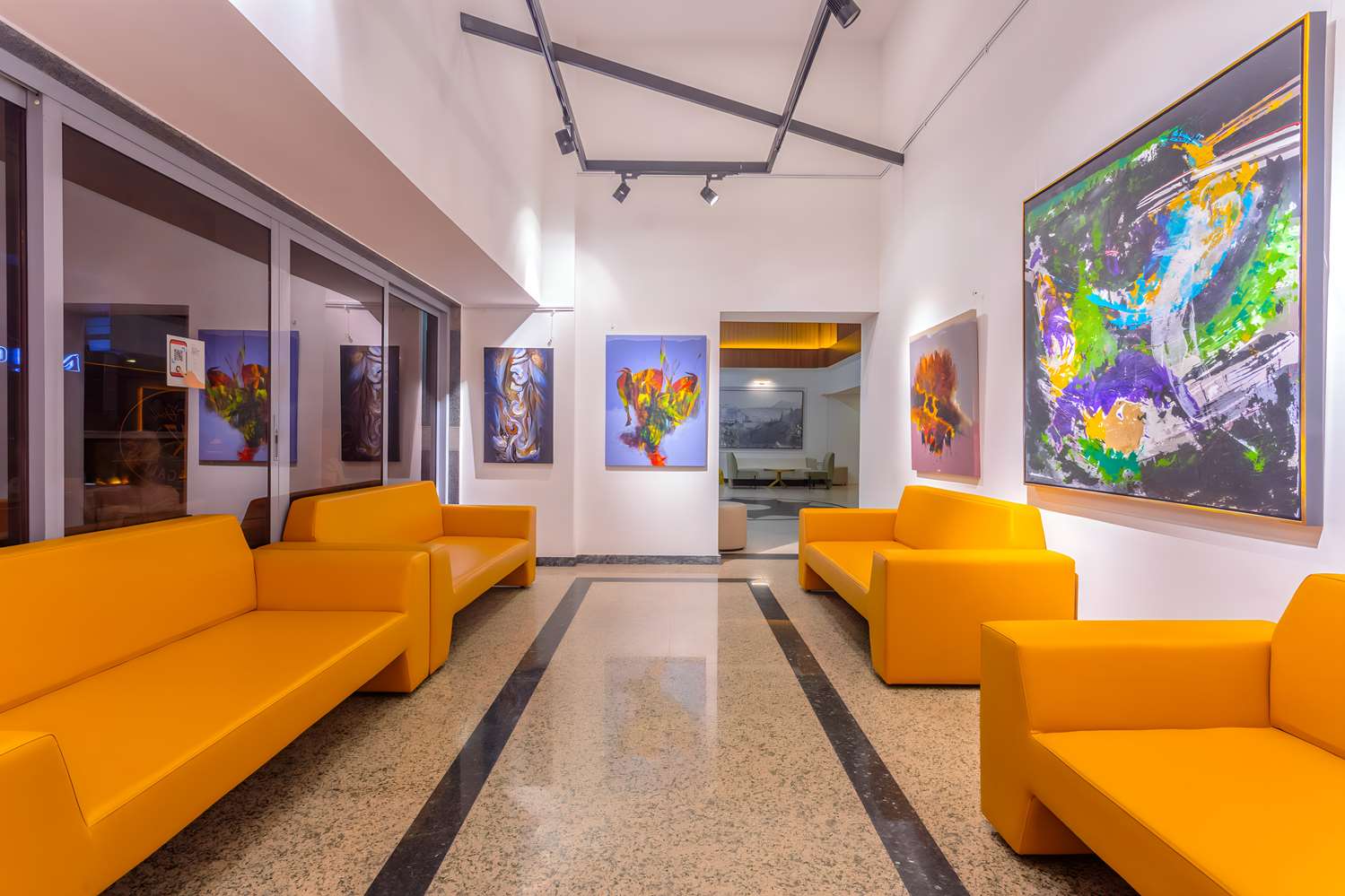 Best Western Plus Khan Hotel 41/49