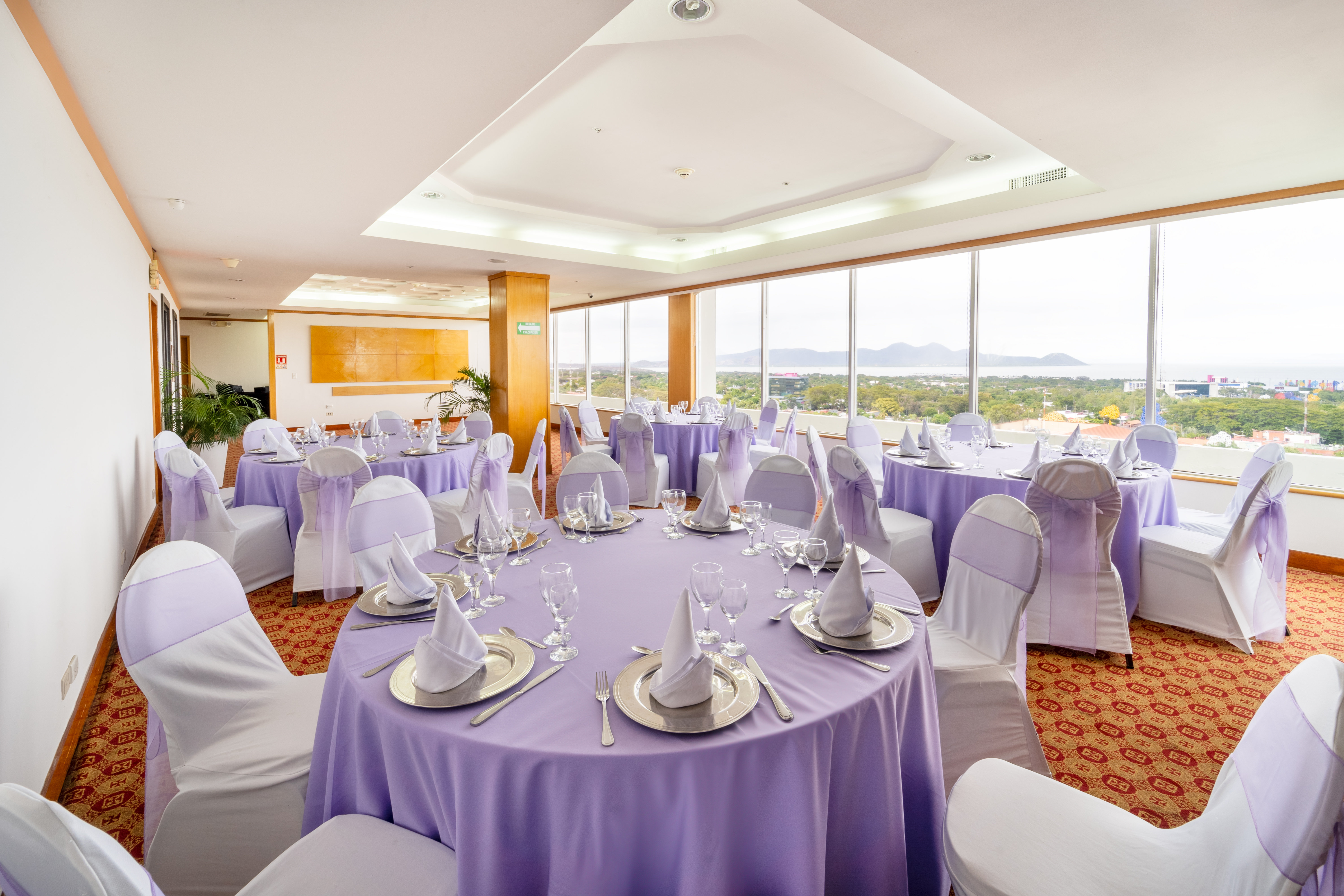 Crowne Plaza Managua 60/81