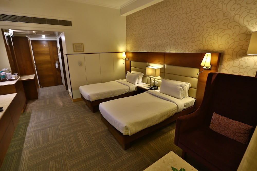 Comfort Inn Lucknow 8/22