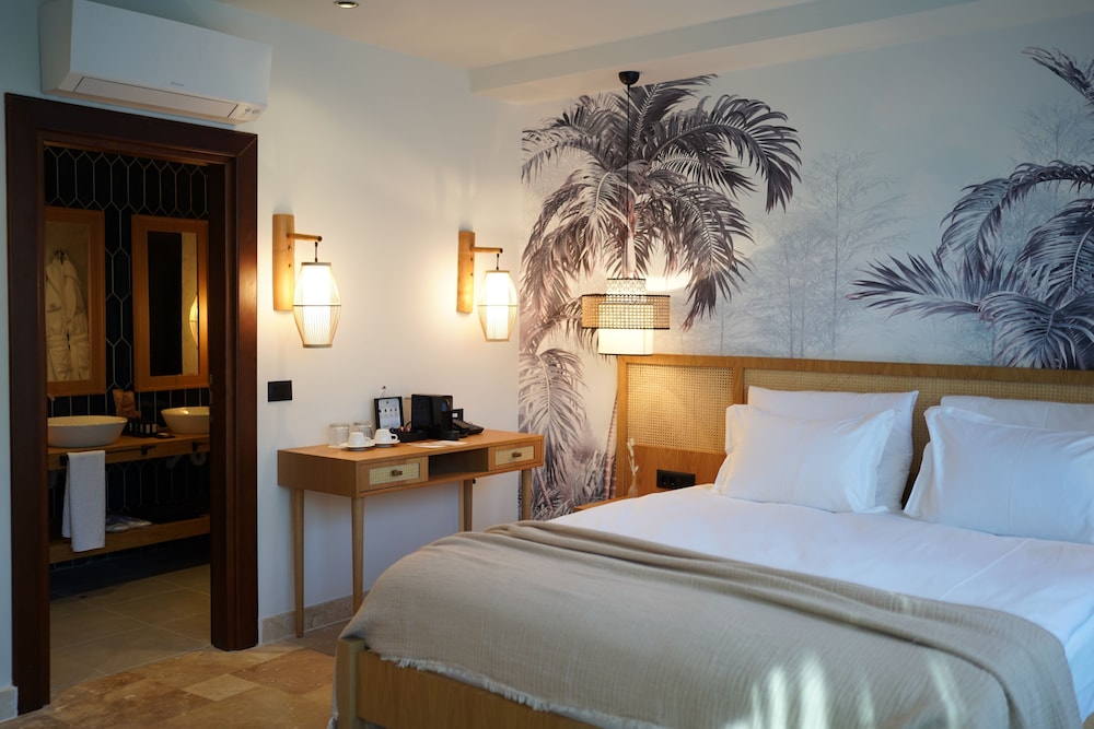 Suite, King Bed, Sauna