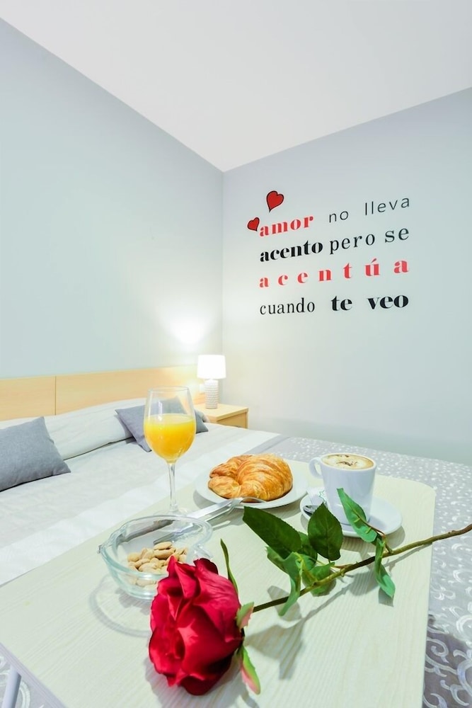 Hotel Viñas 17 22/27
