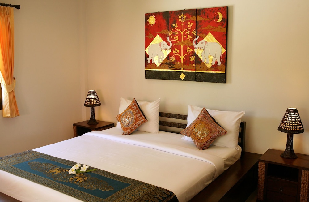 2 BEDROOMS, SUPERIOR, VILLA