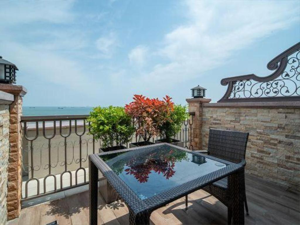 Yantai Golden Gulf Hotel 73/98