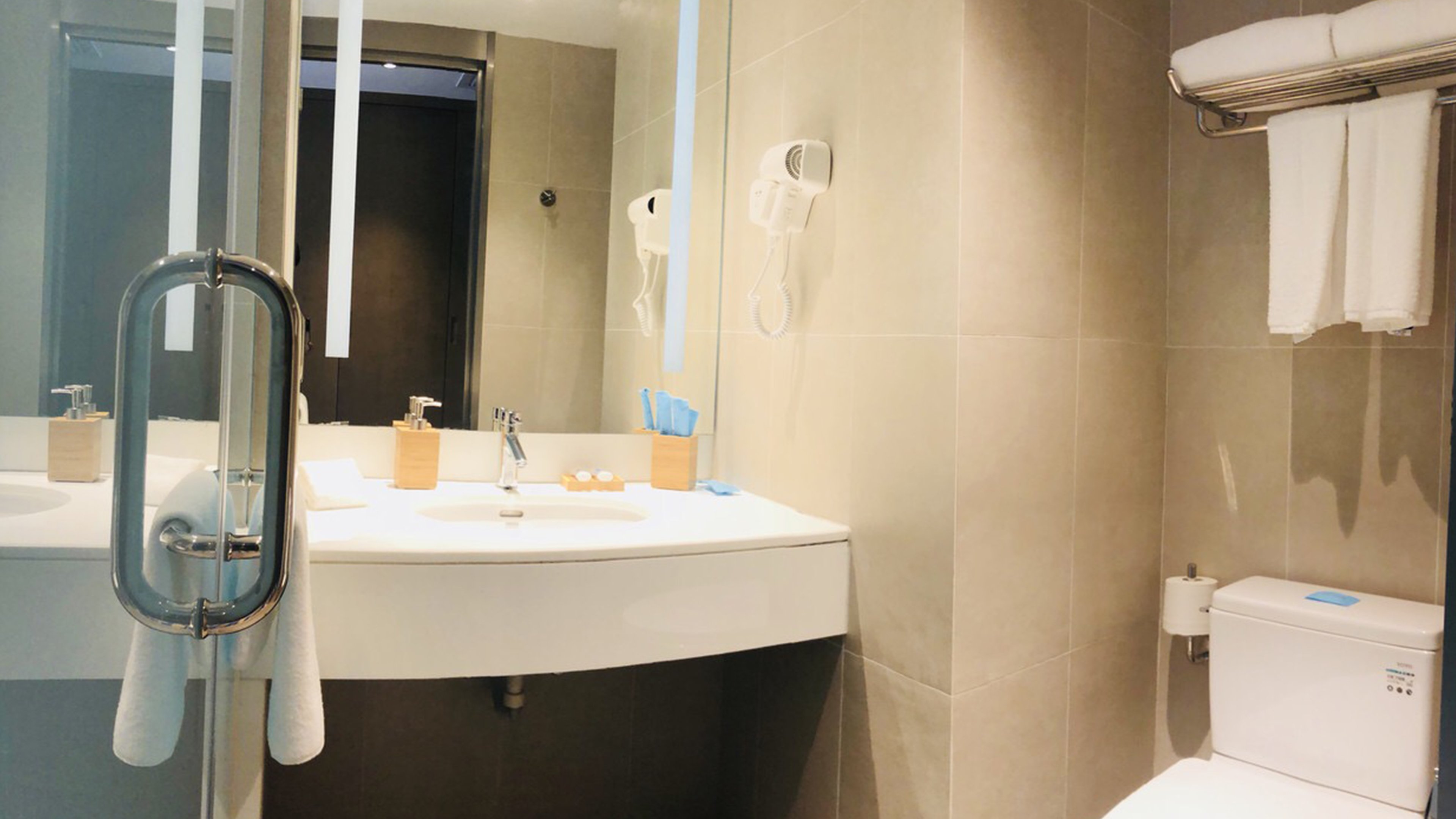 HOLIDAY INN EXPRESS SUZHOU INDUSTRIAL PARK 24/24