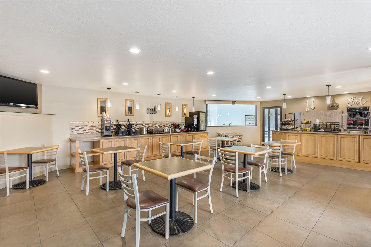 Best Western Plus Great Northern Inn 38/47