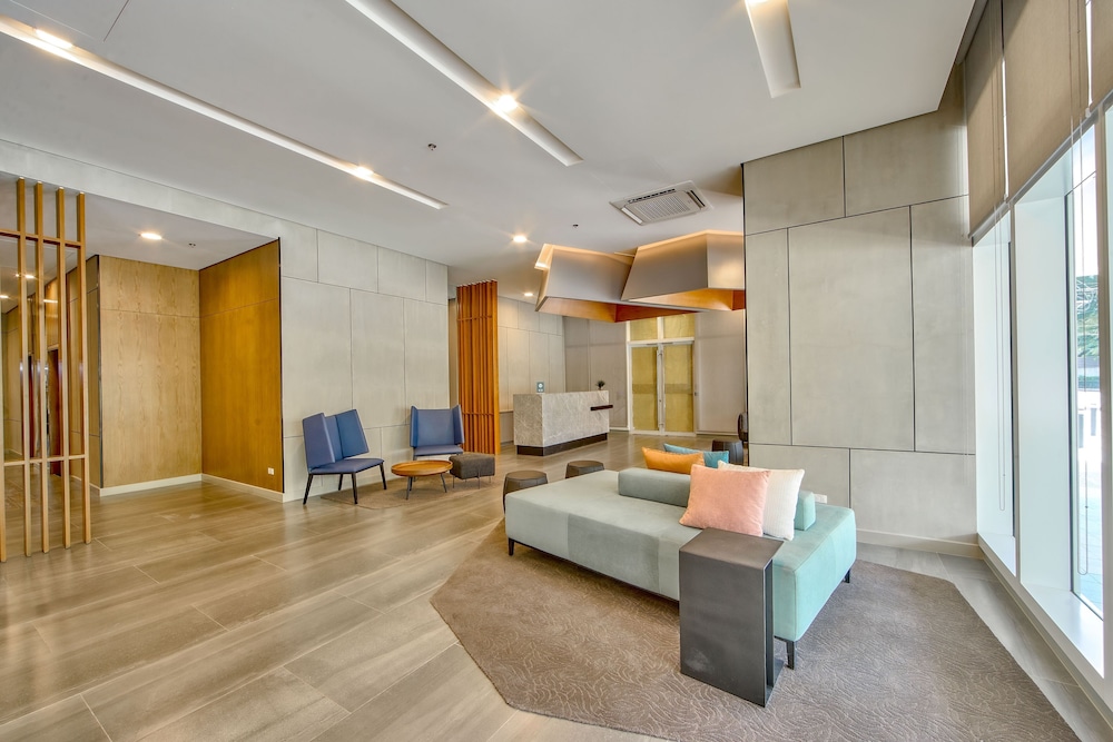 The Connor Serviced Residences Managed by HII 3/38