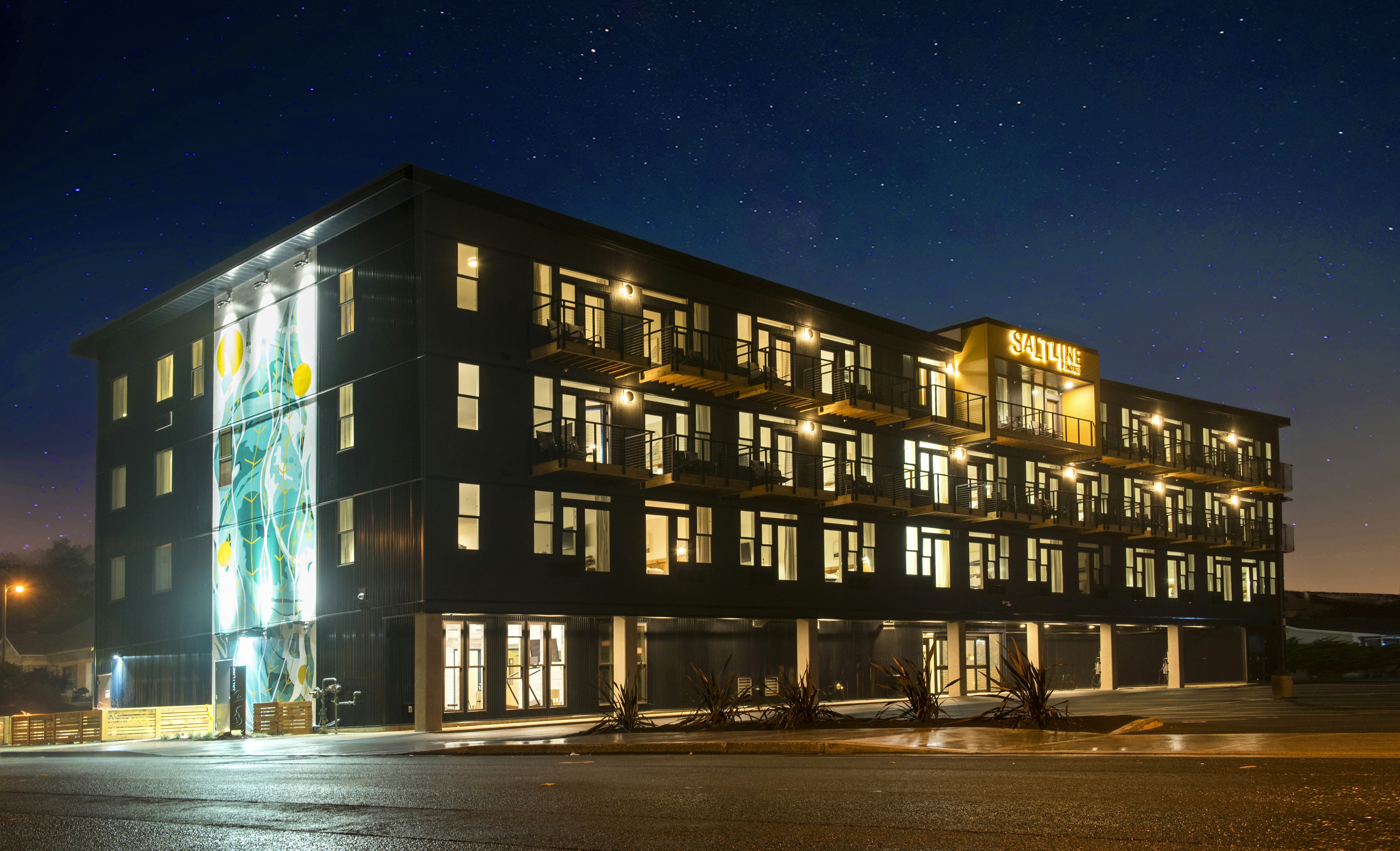 SaltLine Hotel 2/50