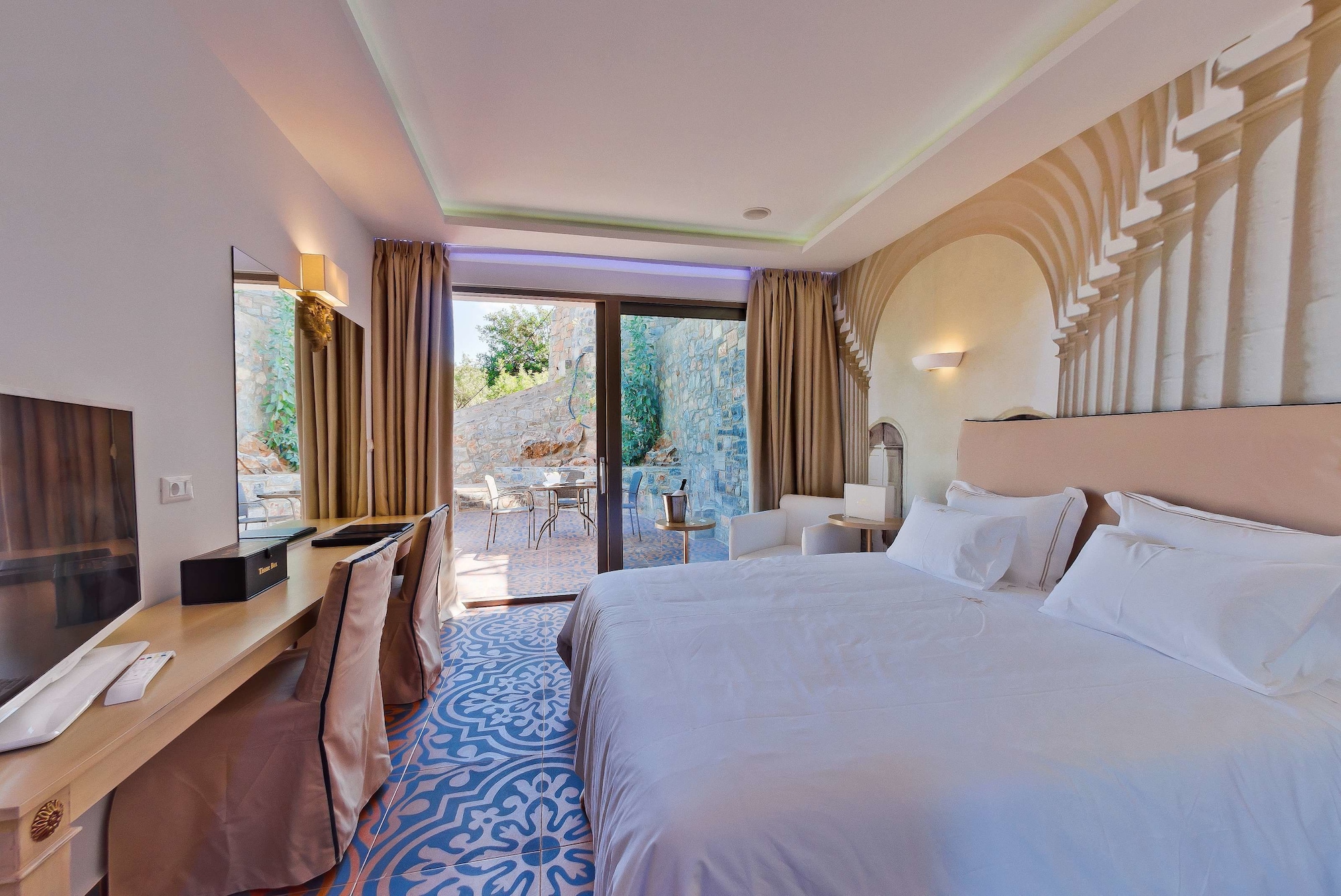 DOUBLE ROOM SUPERIOR MEDITERRANEAN SEA VIEW