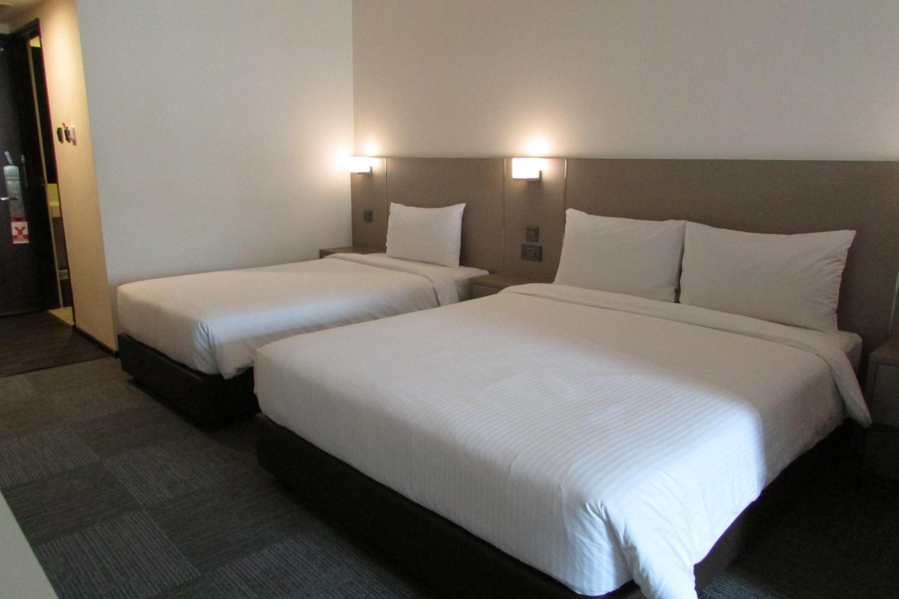 Strand Hotel 22/53