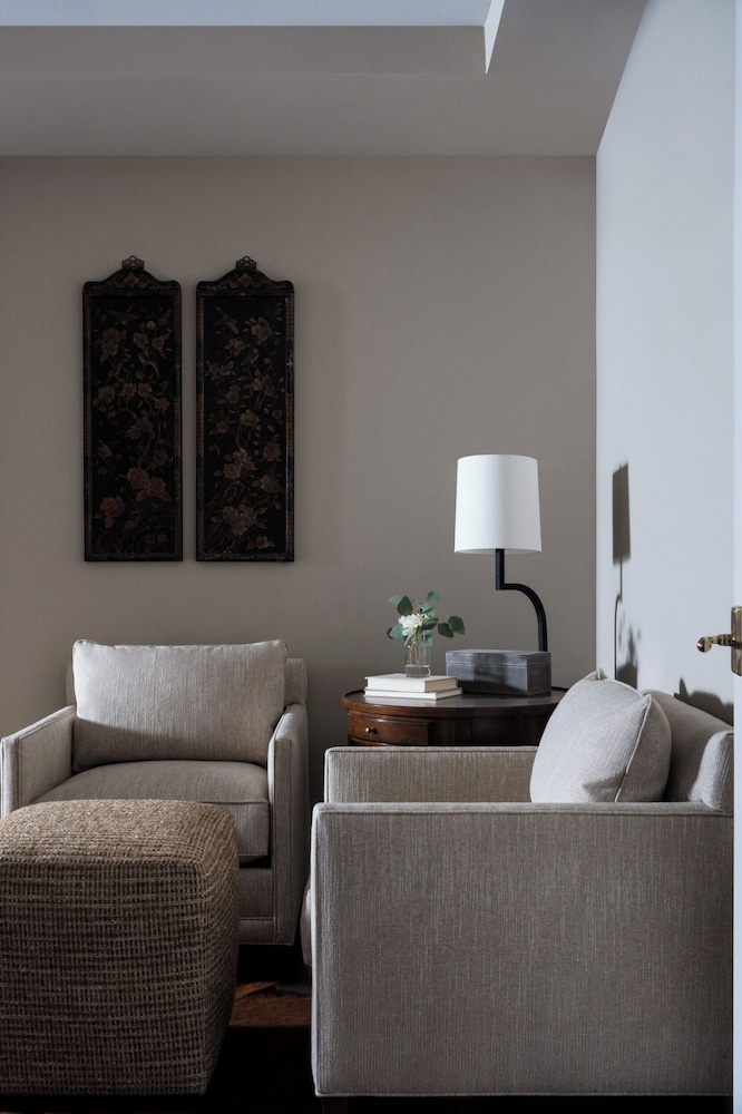 86 State Circle - Luxury Boutique Hotel 19/28