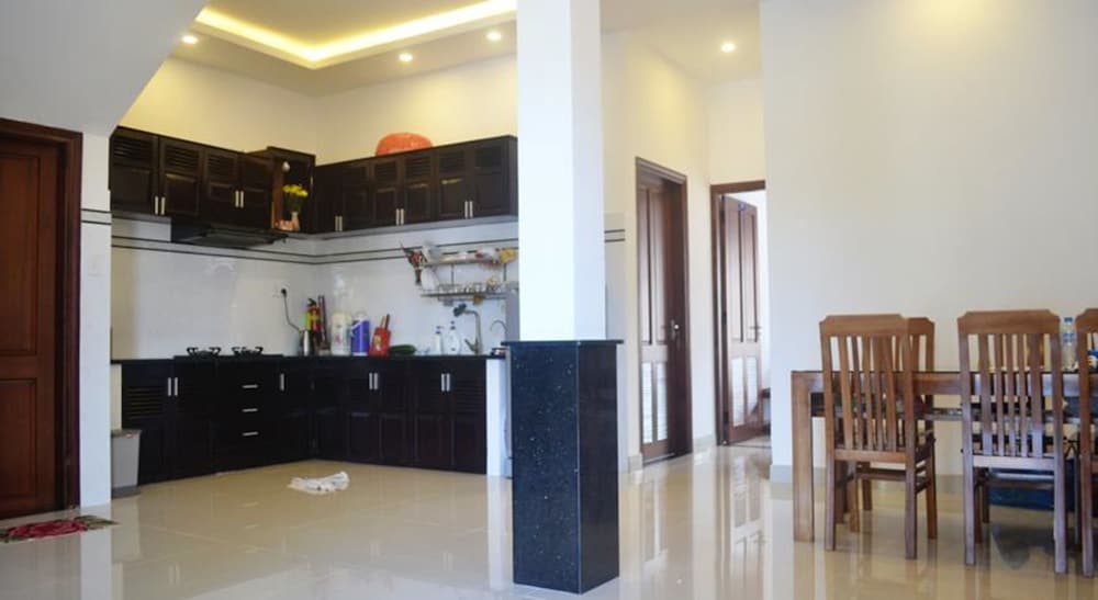 Azalea Homestay 12/48