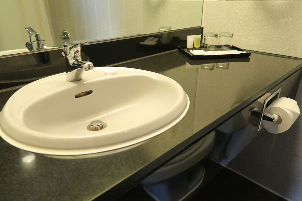 Best Western Plus Hotel Kowloon 32/36