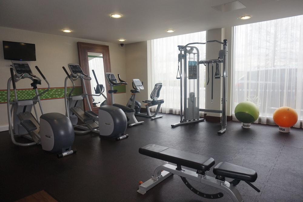 HAMPTON BY HILTON LONDON LUTON AIRPORT 22/50
