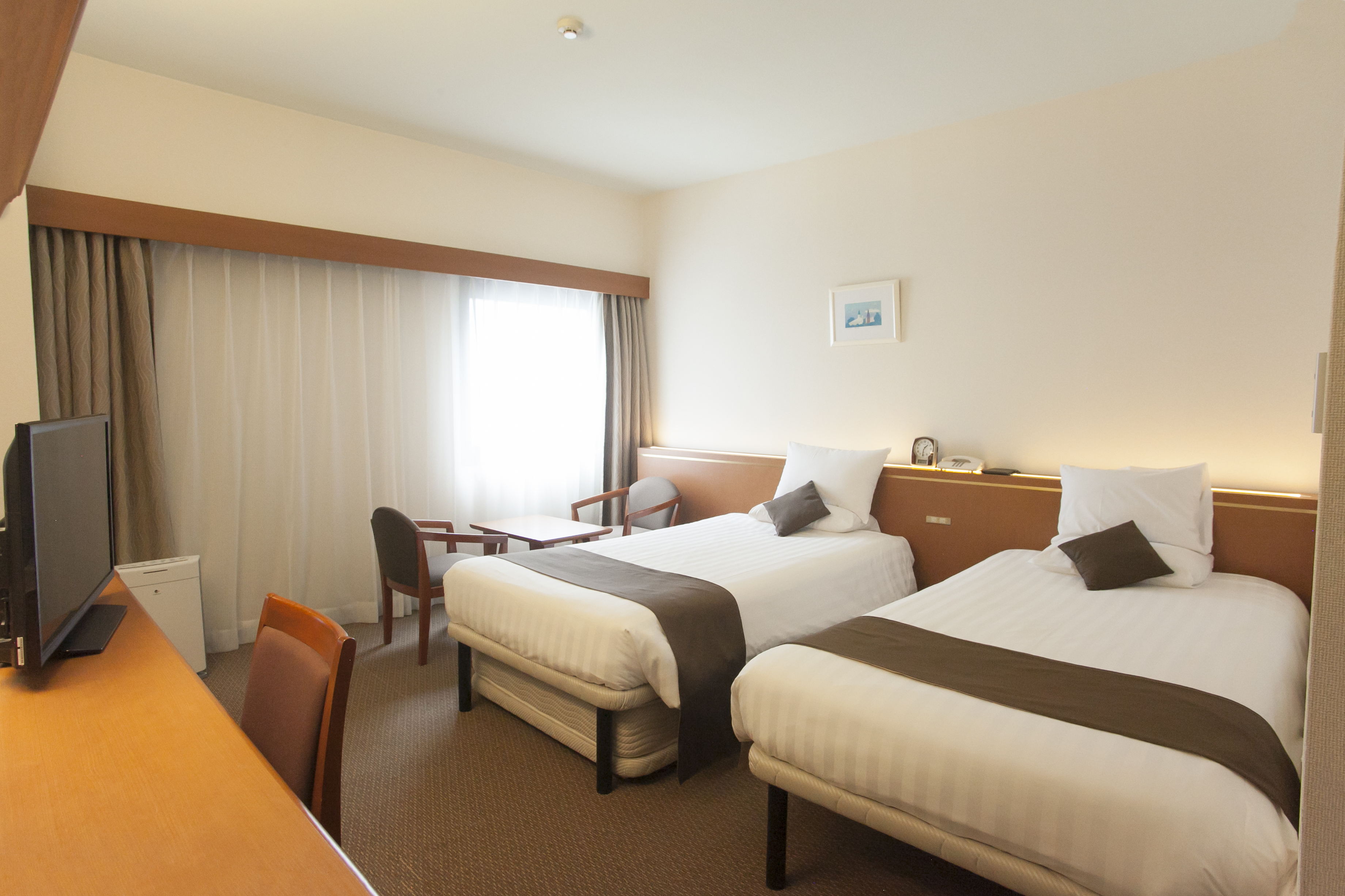 Standard, Twin Beds