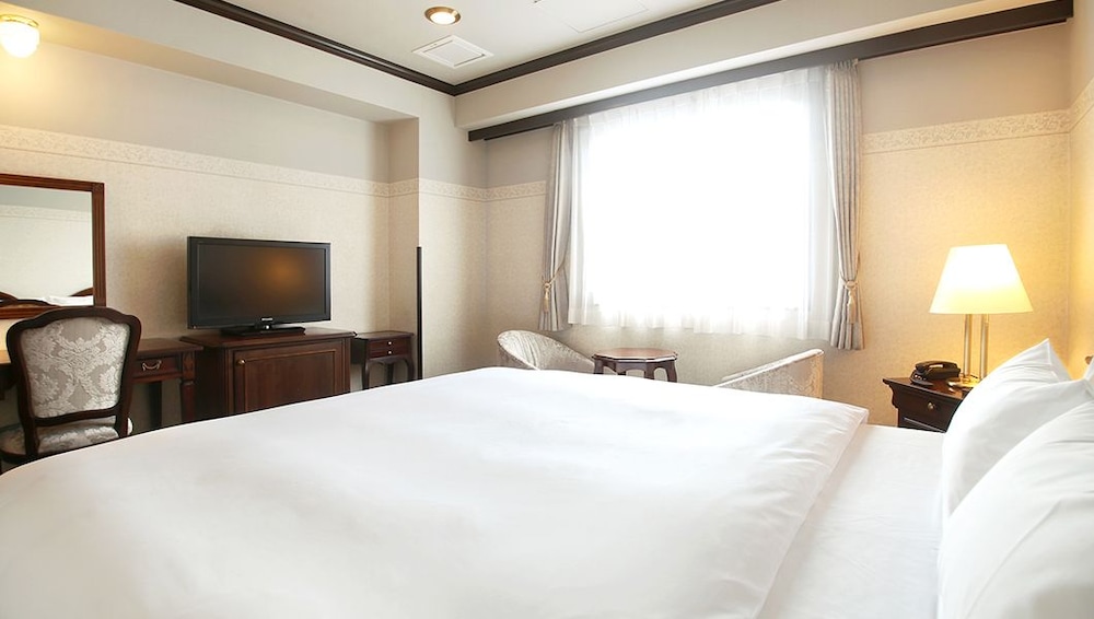 Hotel Piena Kobe 8/68