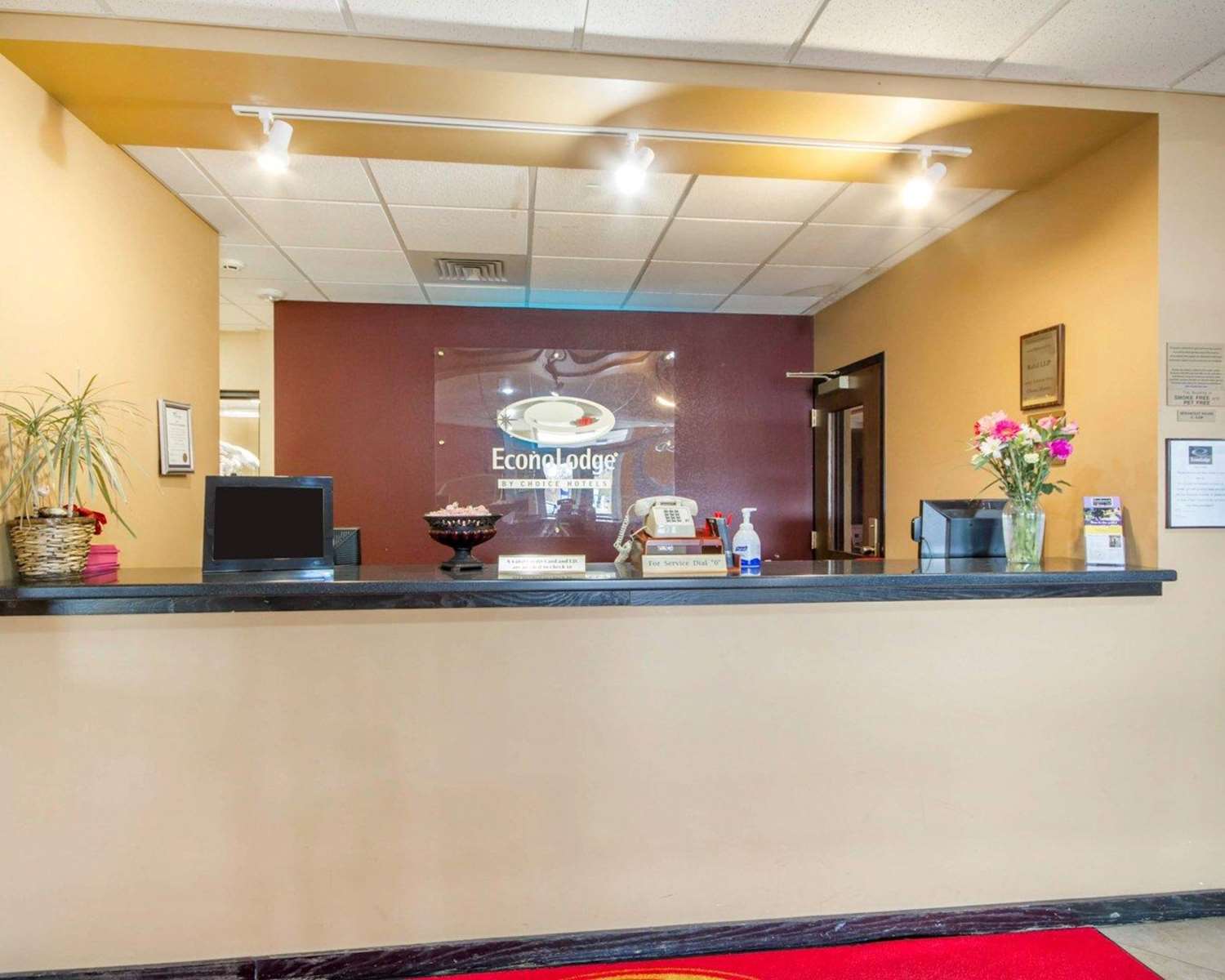 Wingate by Wyndham Sheboygan 3/23