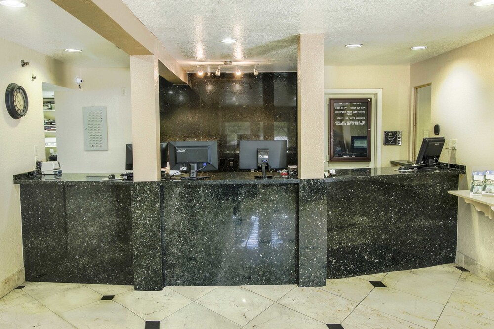 Inn of America - Palm Beach Gardens 2/17