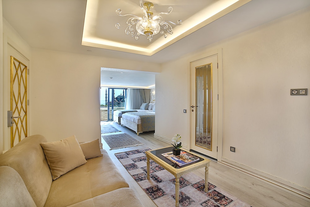 ANTHEMIS HOTEL 47/71