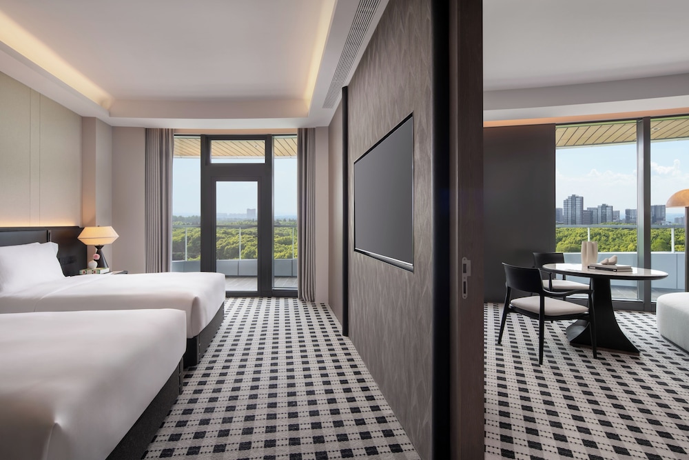 1 Bedroom, Suite, 2 Double Beds