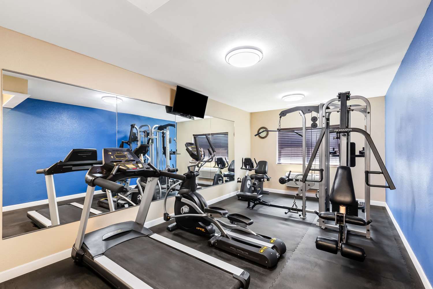 Quality Inn & Suites Springfield Southwest near I-72 24/33