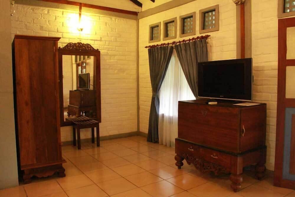 Lake Serenity Boutique Hotel 7/45