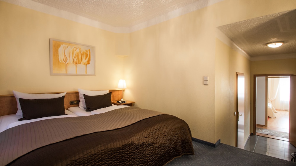 Hotel Löhr 12/50