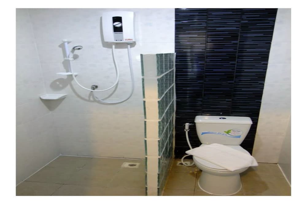 Chada Veranda Hotel 55/56