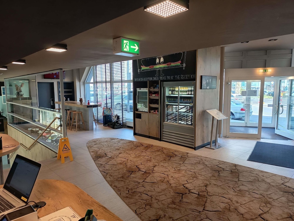 Ibis Heidelberg Hauptbahnhof 47/73
