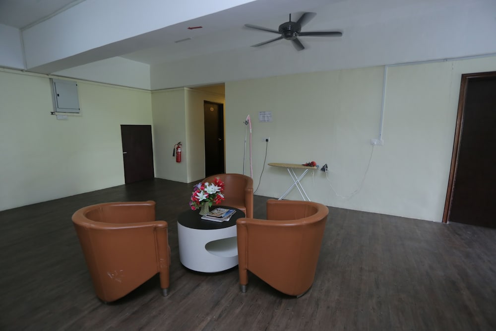 JAM Hotel Near ERL Salak Tinggi Kota Warisan 23/27
