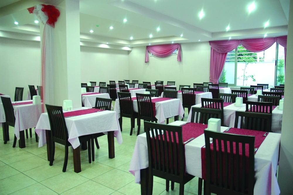 Erkal Resort Hotel 33/35