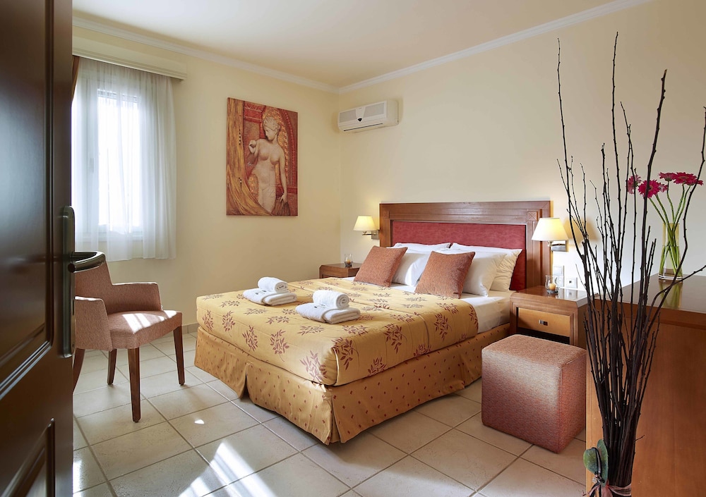 Avantis Suites Hotel 5/50