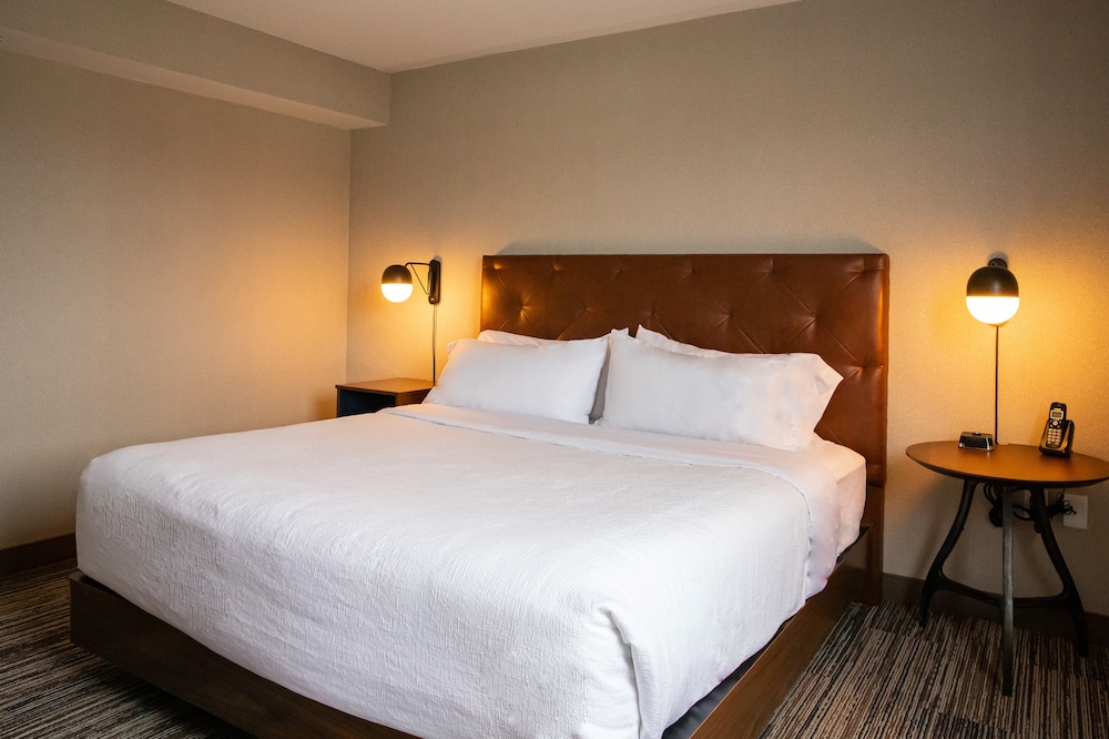 Four Points by Sheraton Point Edward Sarnia 12/62