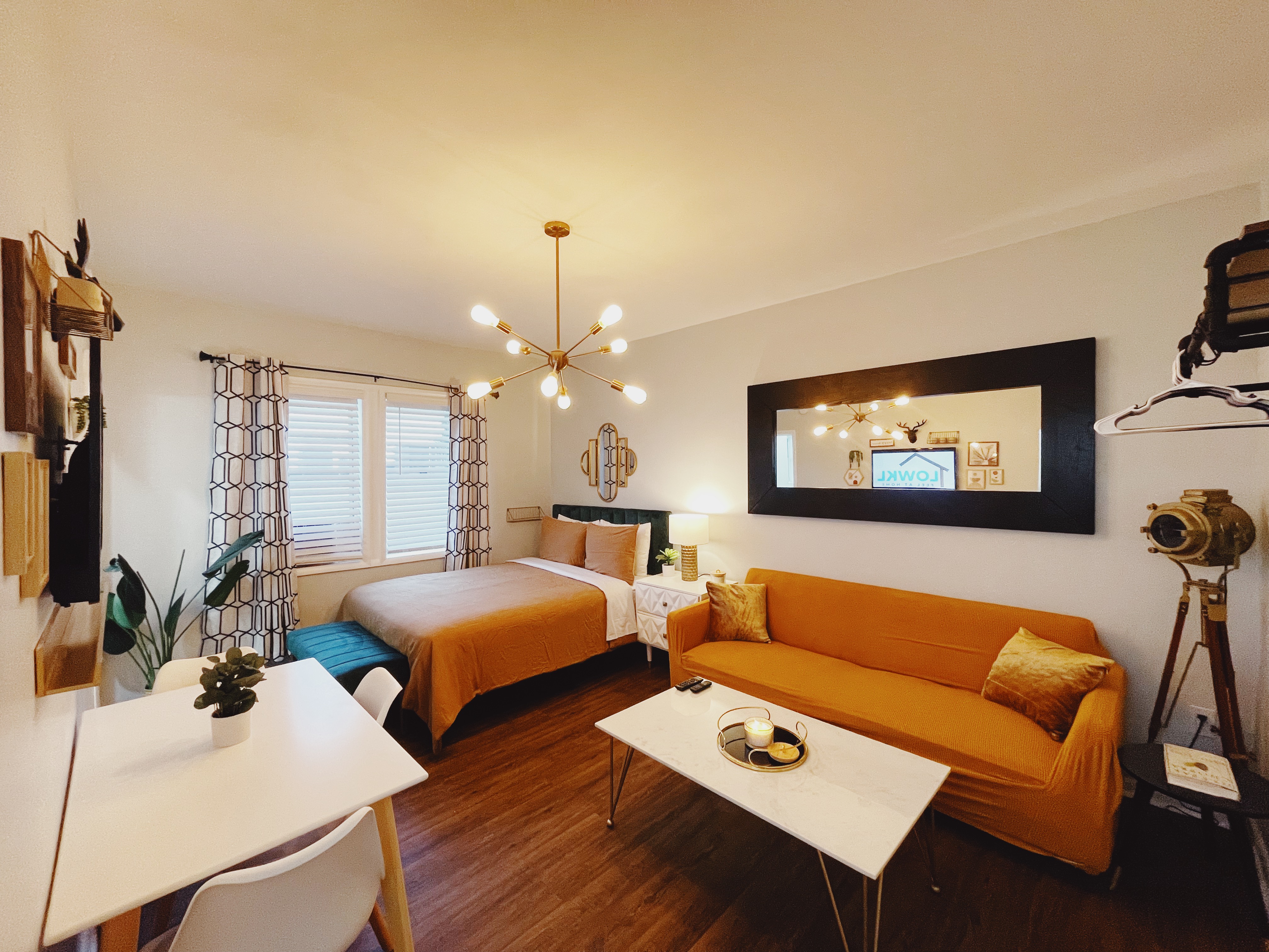 Princess Ann Hotel 25/50