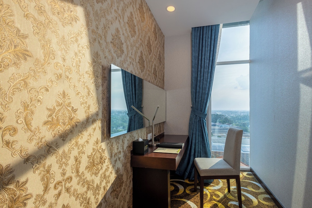 The Mira Hotel 22/50
